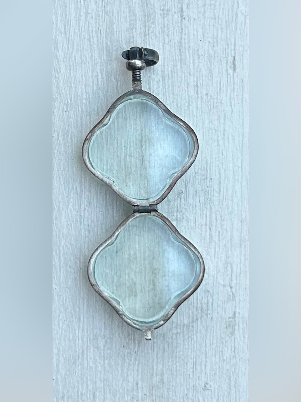 NWOT Artisan Oxidized Sterling Silver & Glass Clover Locket Pendant - Picture 2 of 4
